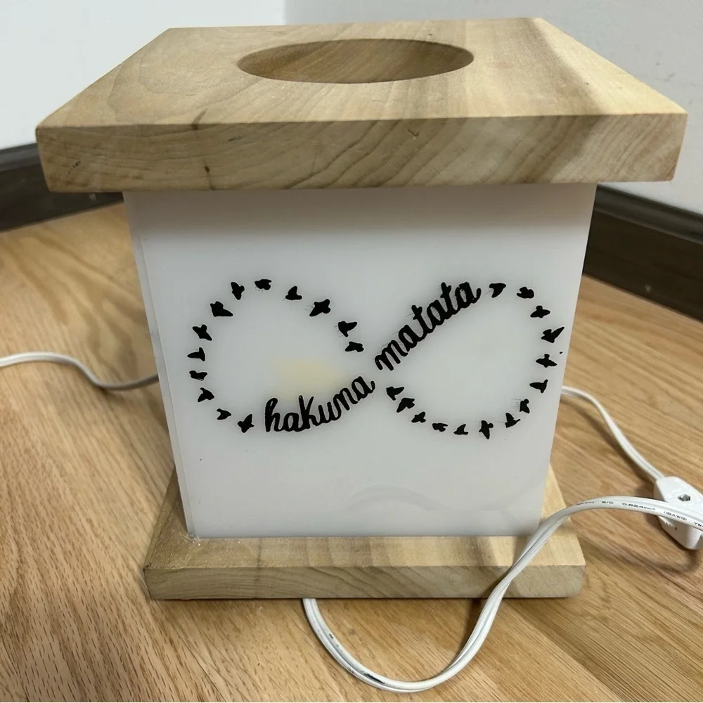 Hakuna Matata Lantern Light Electric Plug In Lion King White Disney